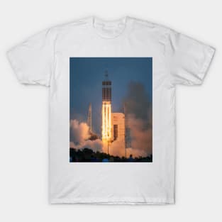 Orion spacecraft test flight launch, 2014 (C035/5500) T-Shirt